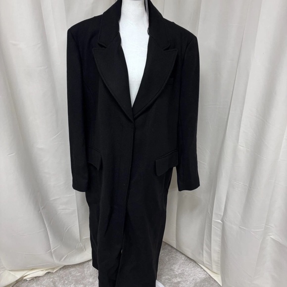 Zara NWT Square Shoulder Wool Woman’s Coat Black Size L - Picture 1 of 11